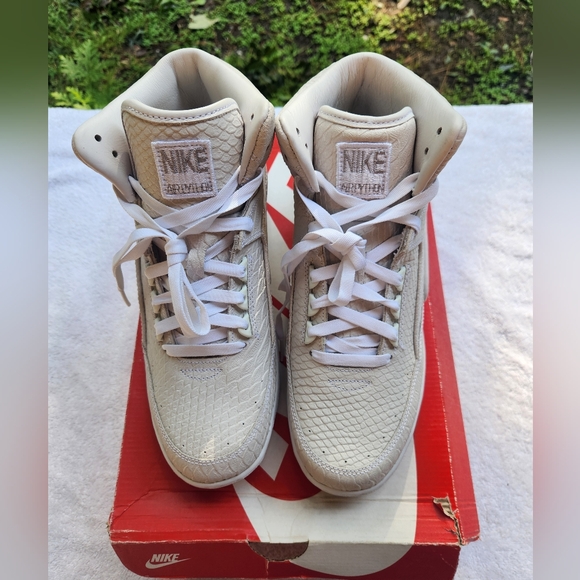 NIKE|Air Python|Size Men's 8|White Metallic Silver|Original Box - Picture 3 of 8